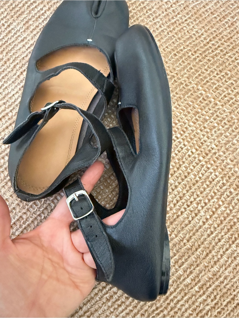 Maison Martin Margiela tabi Black Split-Toe Mary Jane Flats - Picture 2 of 9